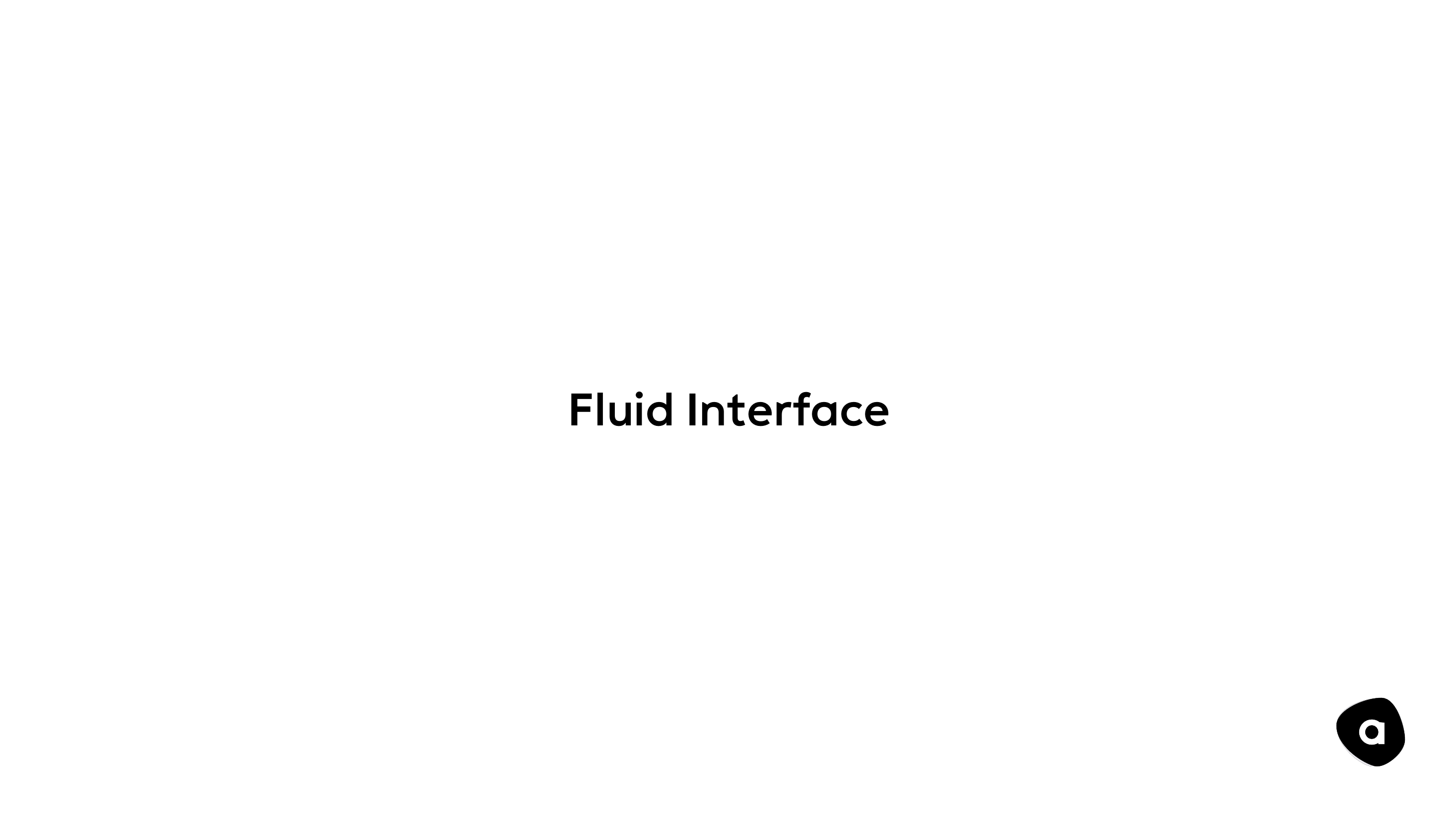 Tittelslide med tittelen "Fluid interfaces with React Native"