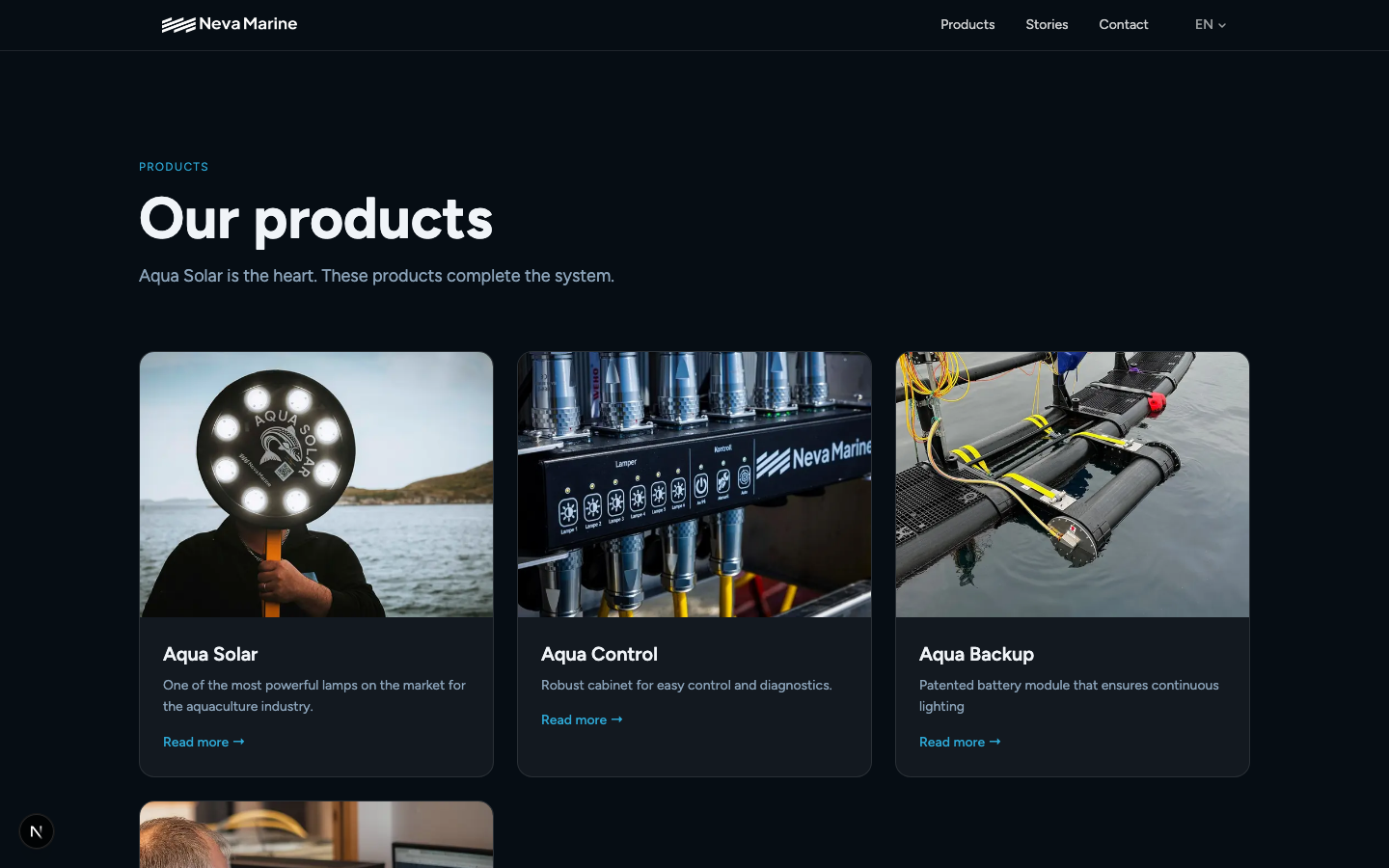 Produktoversikt med kort for Aqua Solar, Aqua Control og Aqua Backup på mørk bakgrunn
